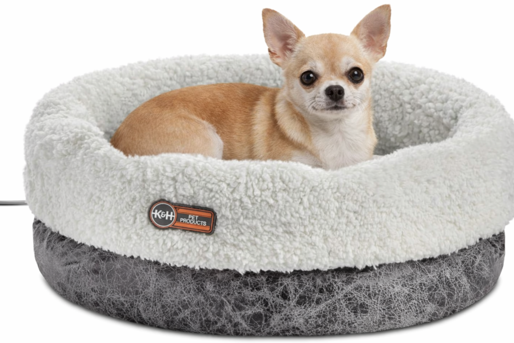 K&H Pet Products Thermo-Snuggle with a chihuahua